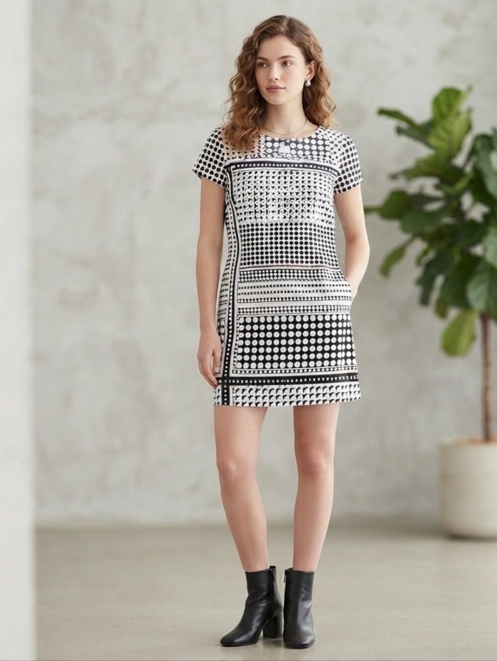 Merona Black & White Geometric Short Sleeve Shift Dress Sz Size Large L